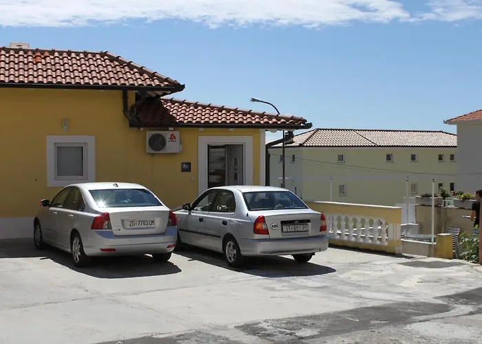 With A Parking Space - 7844 *