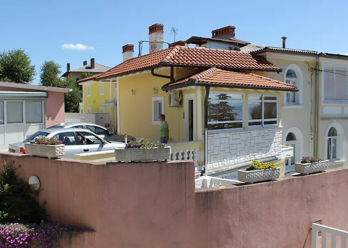 Апартаменты With A Parking Space - 7844 Опатия